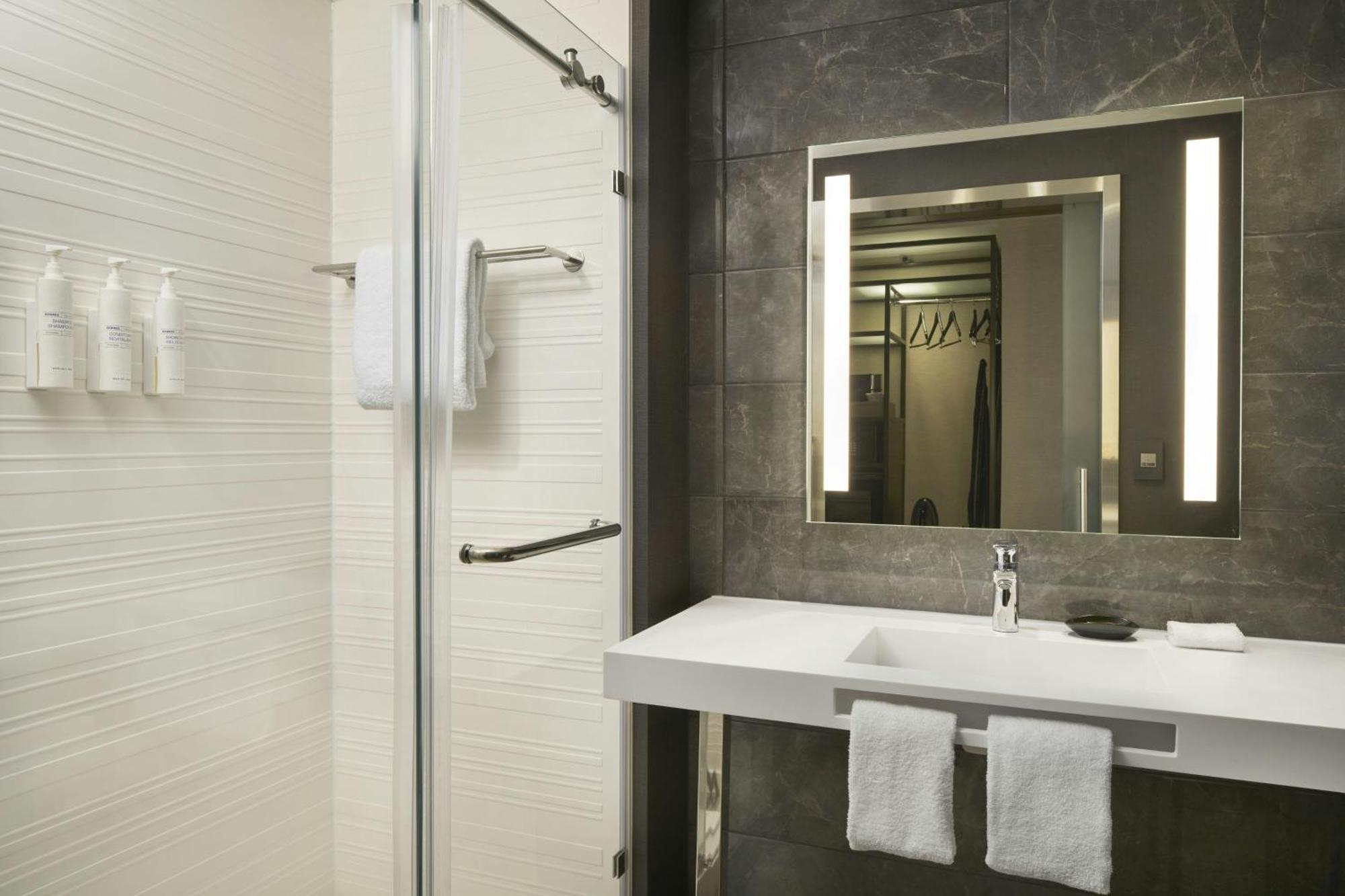 Ac Hotel By Marriott Seattle Downtown 외부 사진